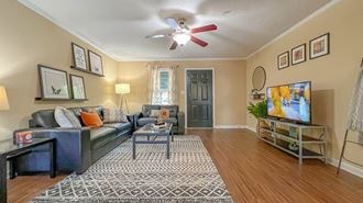 Polo Club Apartments