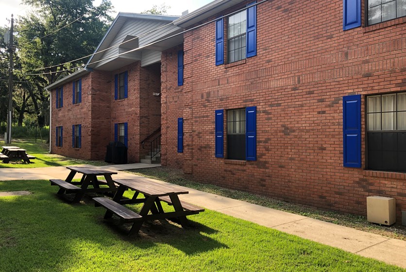 Bradford Oaks Apartments in Tallahassee, FL - RentTally