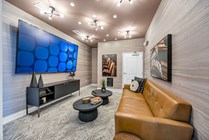 Luxe - Amenities - Lounge