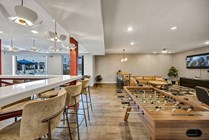 Luxe - Amenities - Lounge