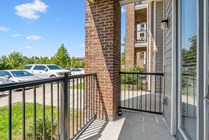 Monroe Model 4x4 1270 balcony