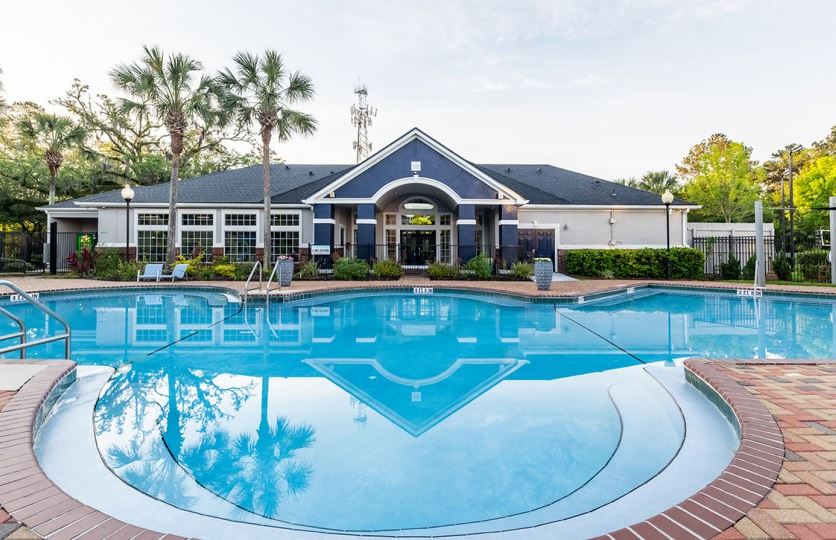 Social 1600 Student Apartments near FSU Rent Tally